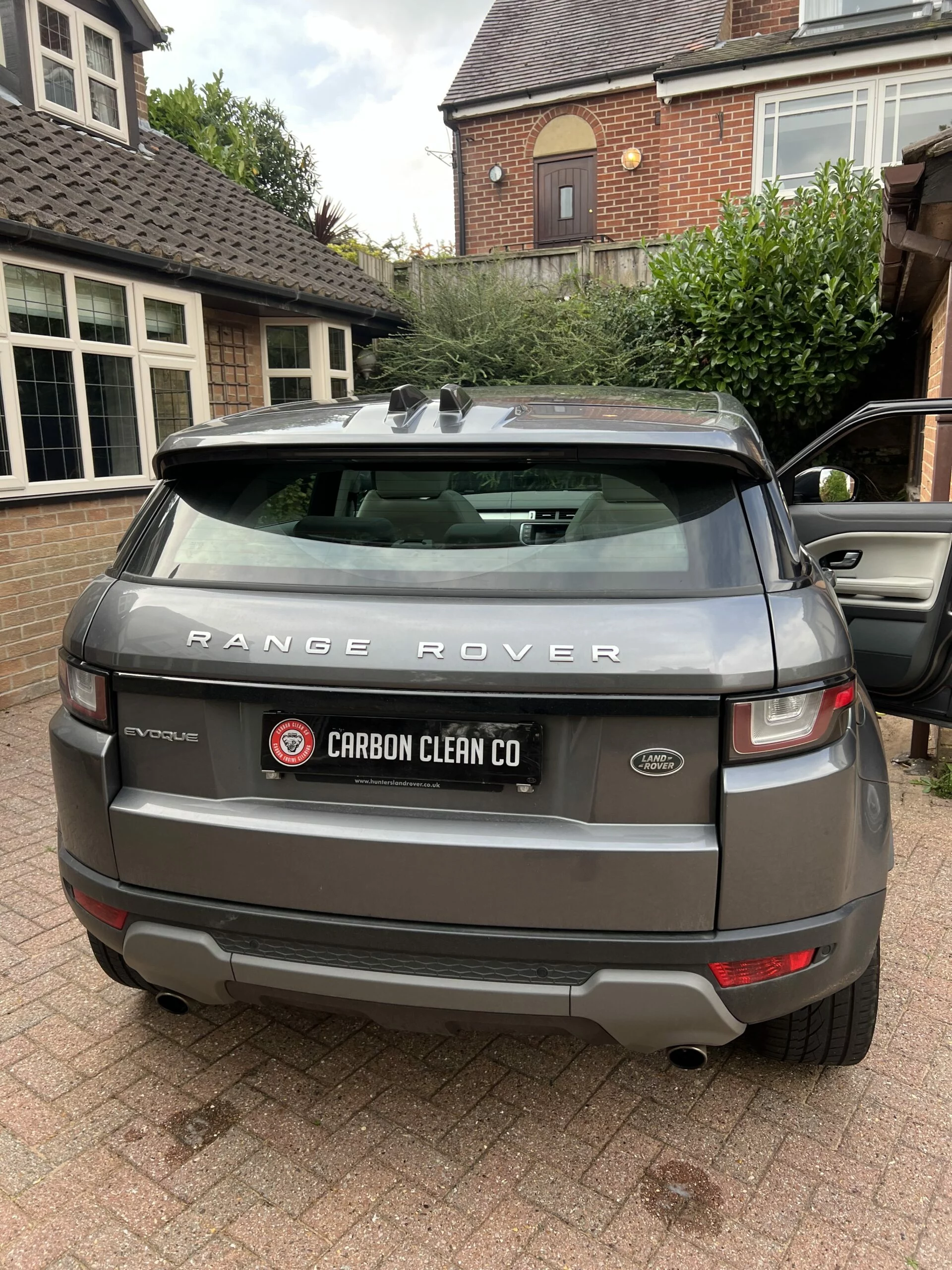 Customer Range Rover Evoque at a mobile Carbon Clean Co appointment